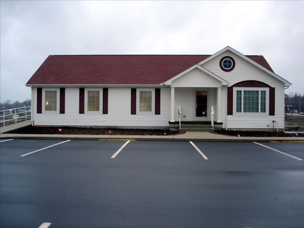 Xtn_edwardsburg_office_exterior6.jpg Xtn_edwardsburg_office_exterior6.jpg